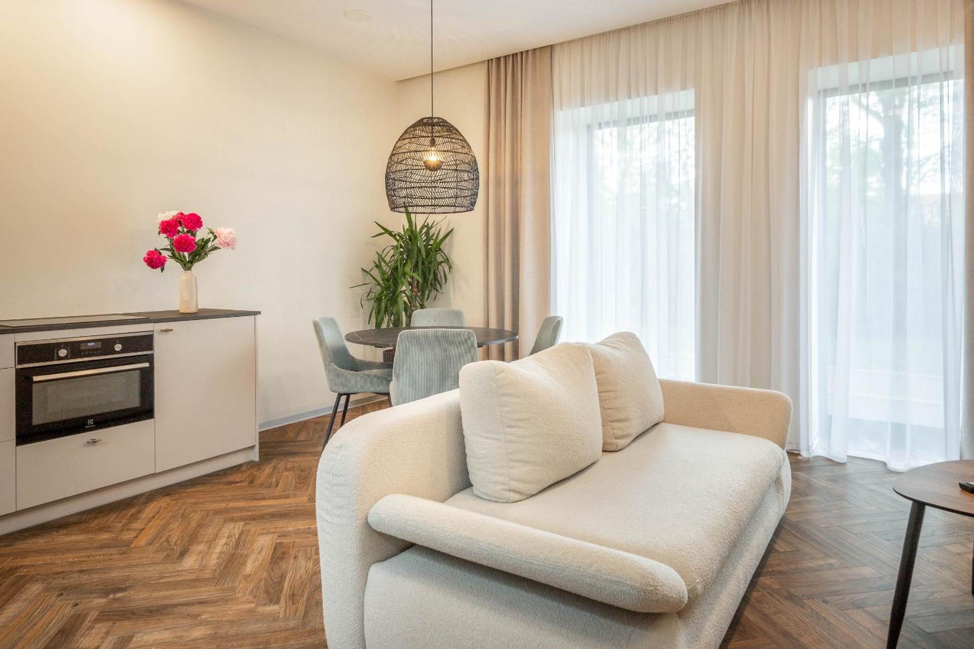 Green House Downtown Apartments With Private Free Parking And Bike Storage Klaipėda Dış mekan fotoğraf